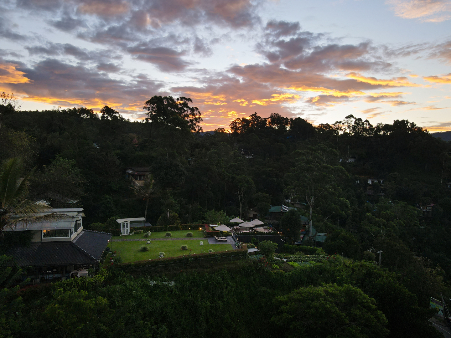 Отель EKHO Ella - A Divine View of Ella Gap