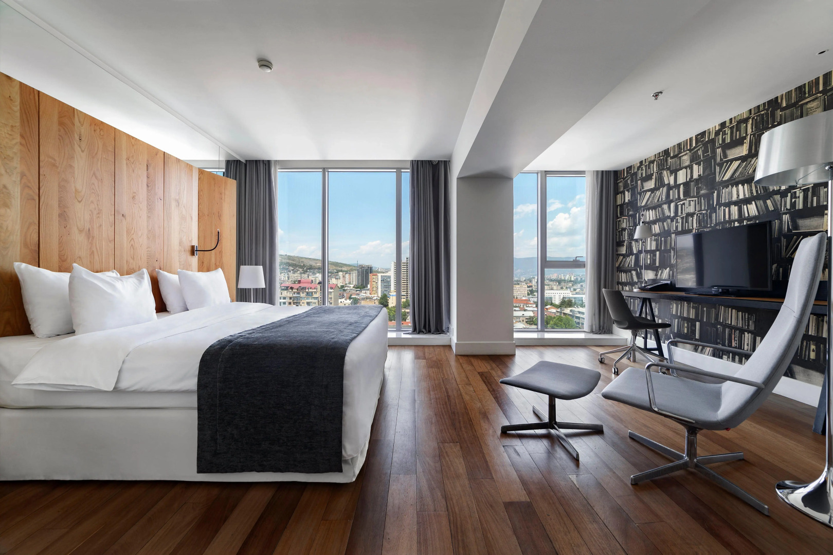 Отель Holiday Inn Тбилиси