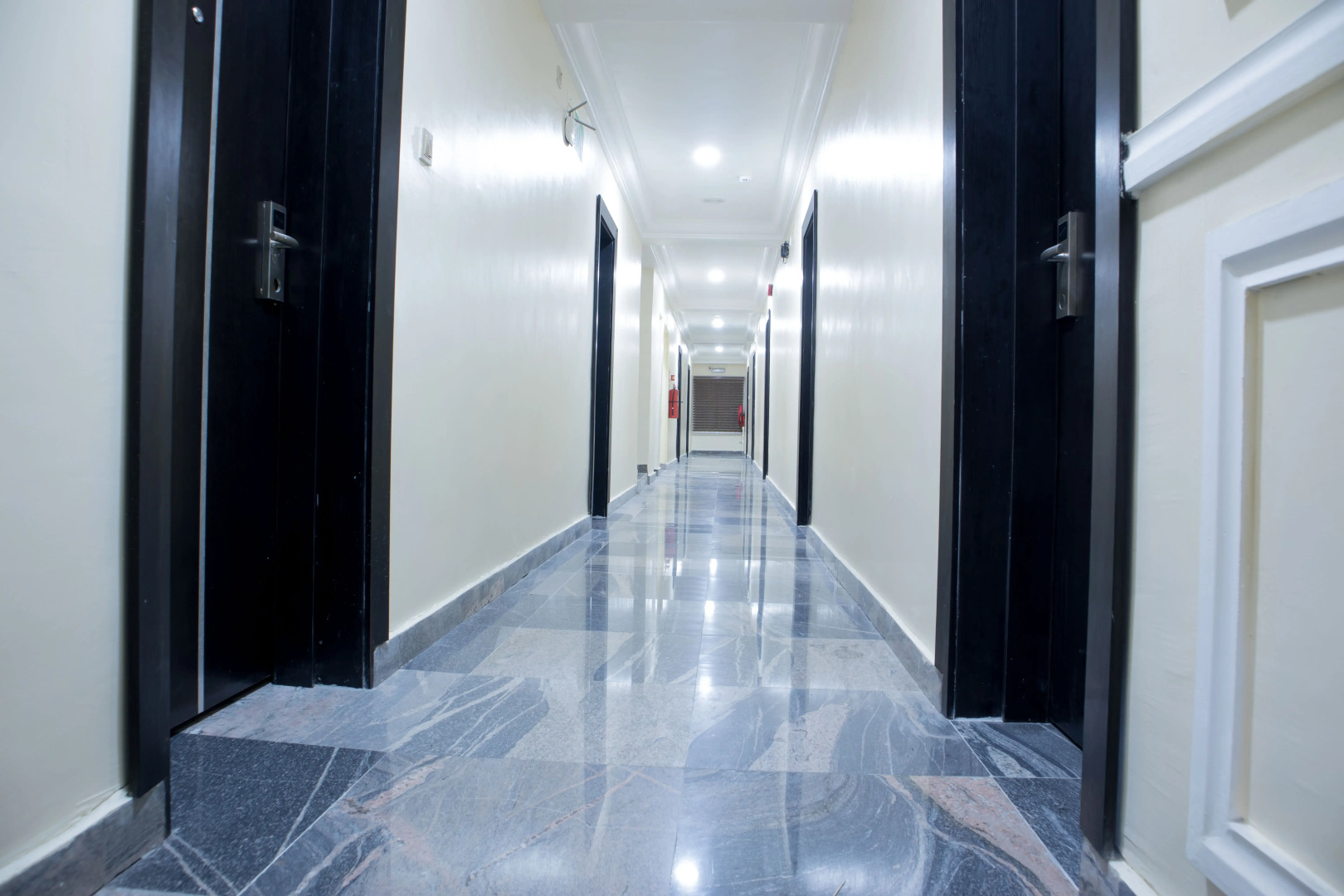 Отель Meritz Hotels and Suites Global Limited