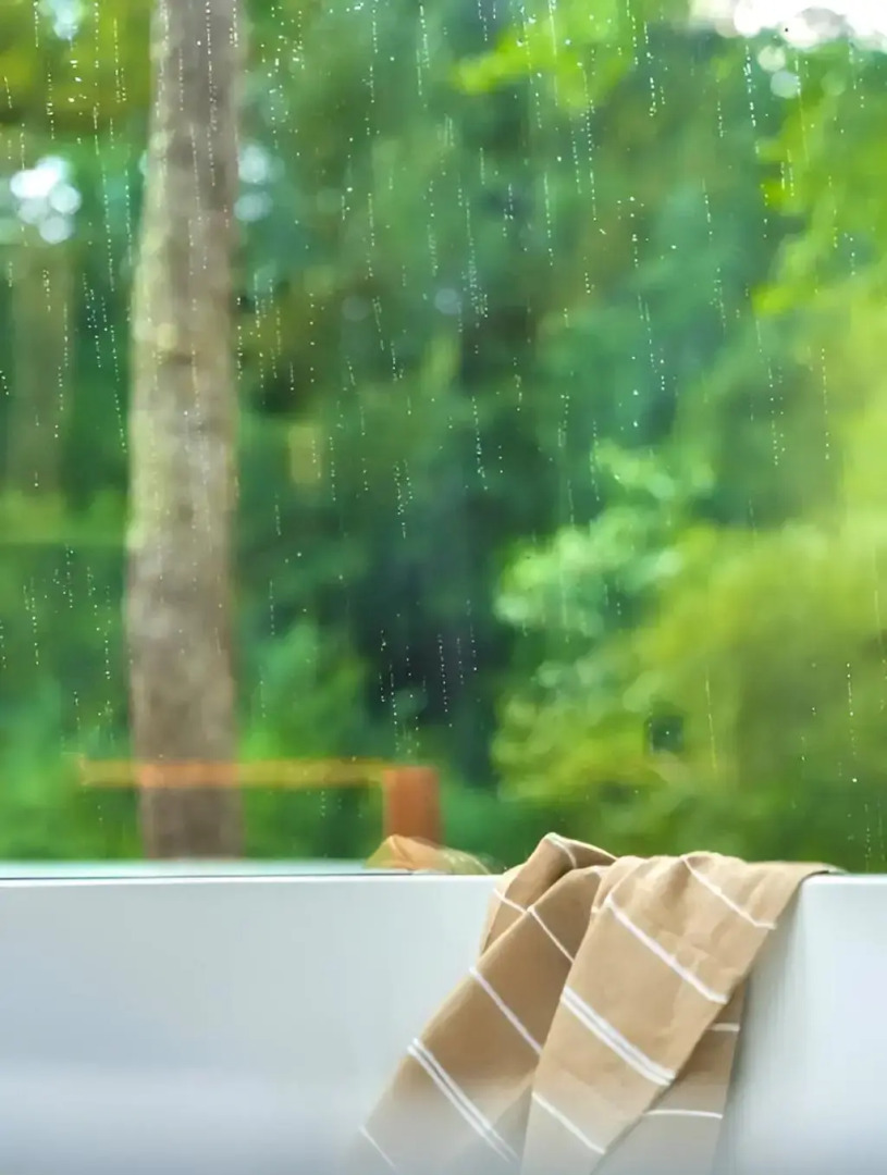 Частный Дом на Берегу Реки с Авторским Дизайном