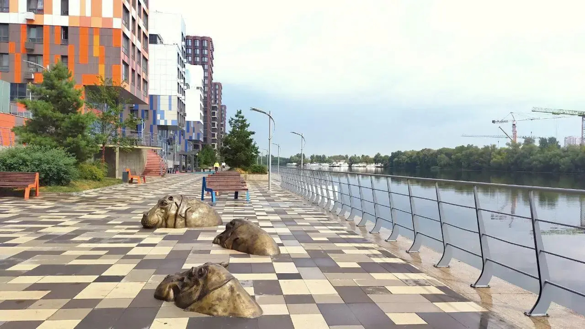 Апартаменты Семейная студия Люкс Монро