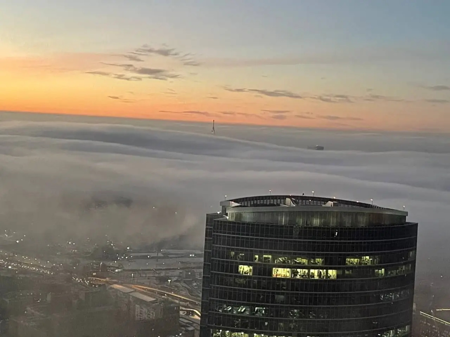 Апартаменты Sky City Moscow 80 этаж Вид на МГУ, Лужники, Парк победы, Воробьевы горы! Уникальный вид!