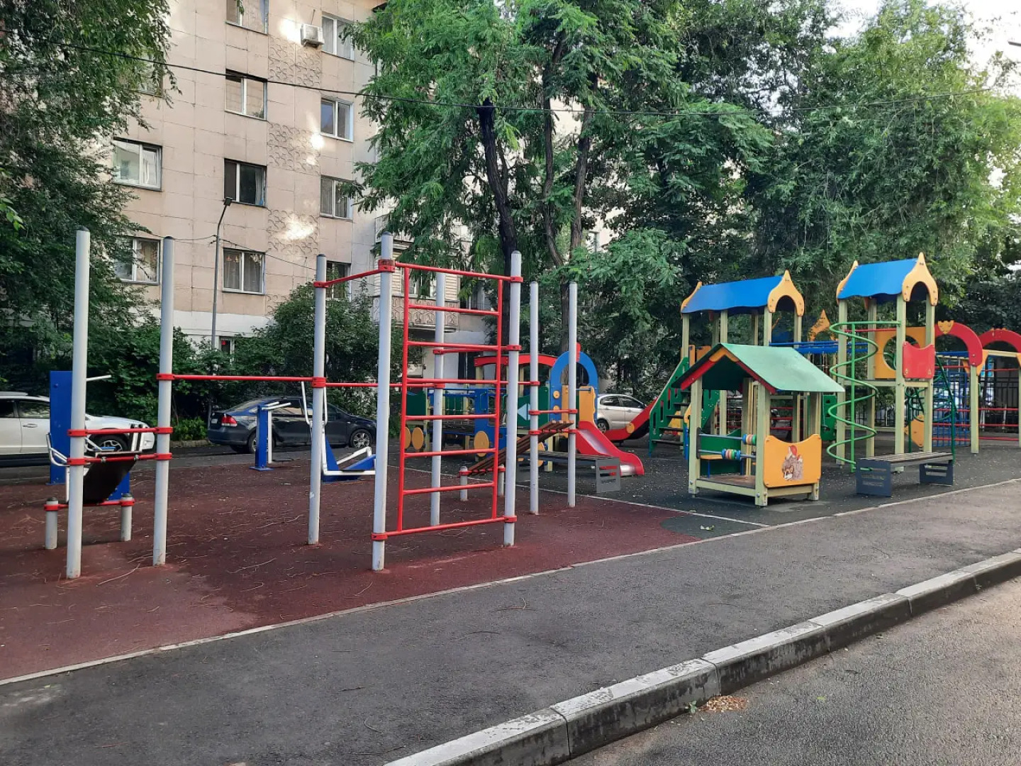 Апартаменты на улице Мауленова 111