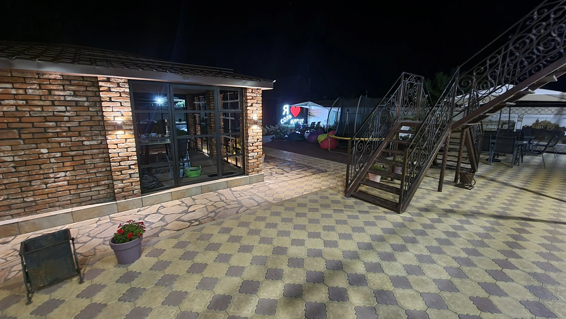 Гостевой дом Кристалл