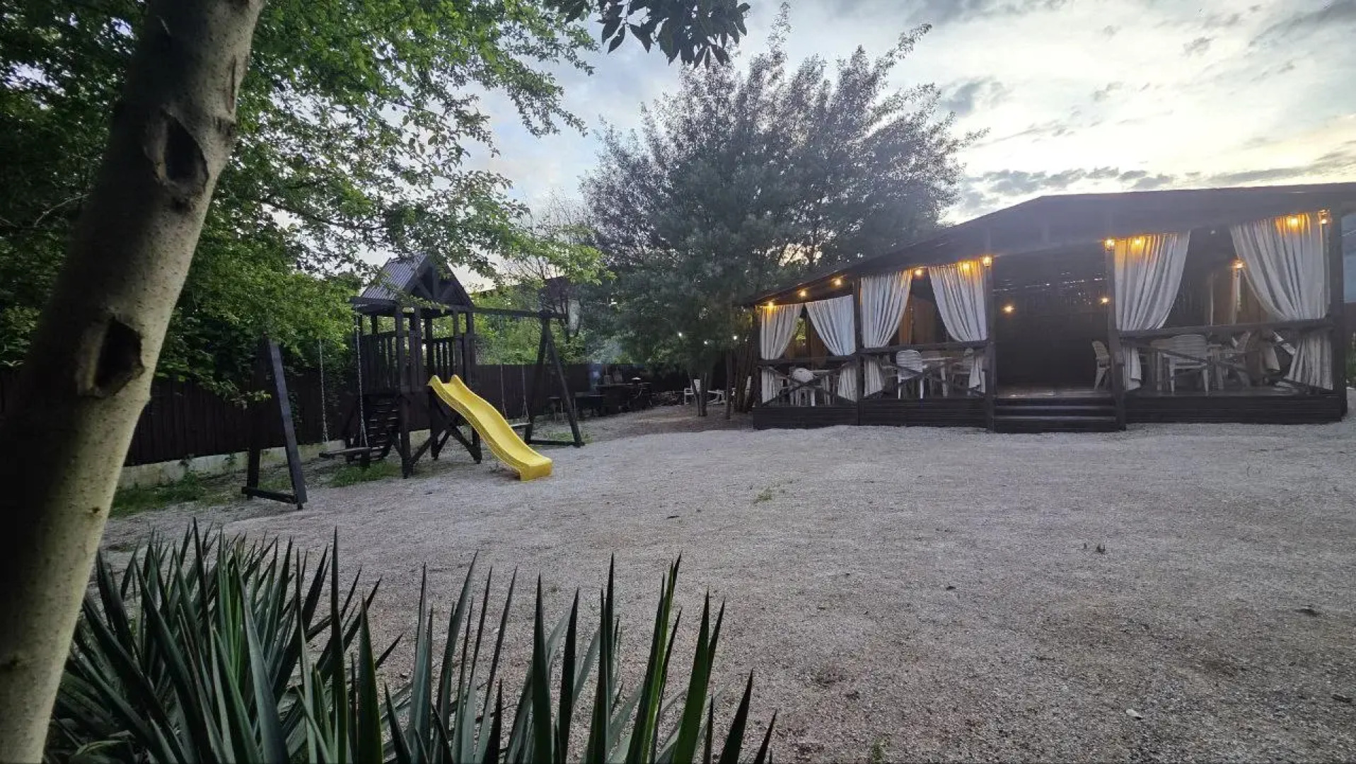 Отель Марьям