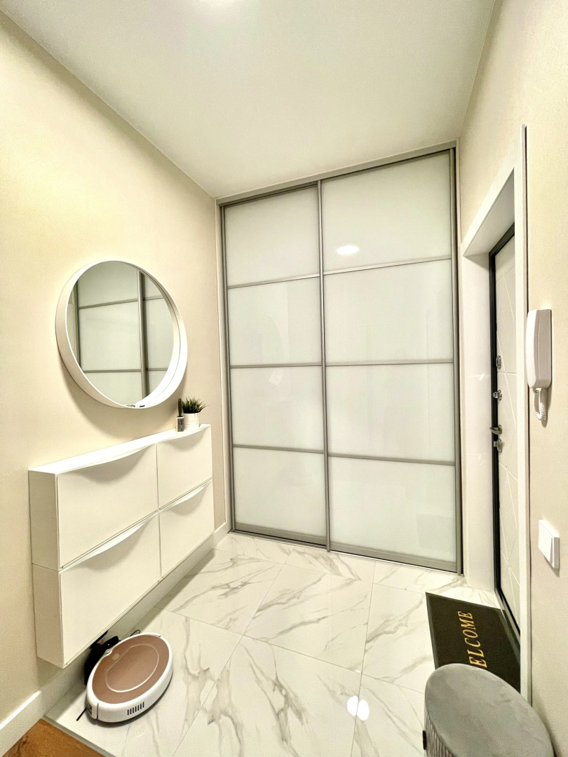 Апартамент в 5 минутах от моря с бассейном на Мира 44лит6