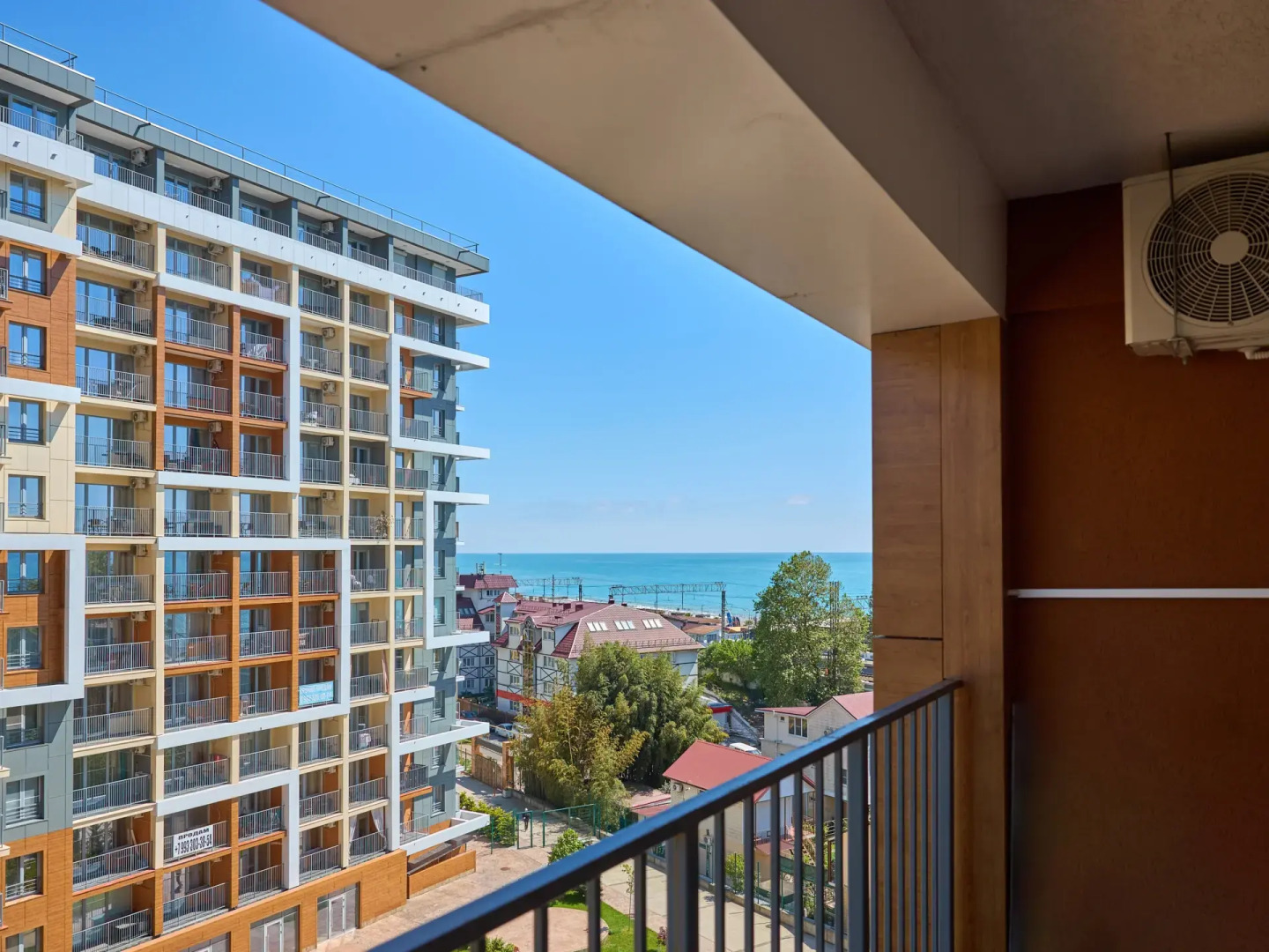 Квартира с боковым видом на море и горы в ЖК Каравелла Португалии