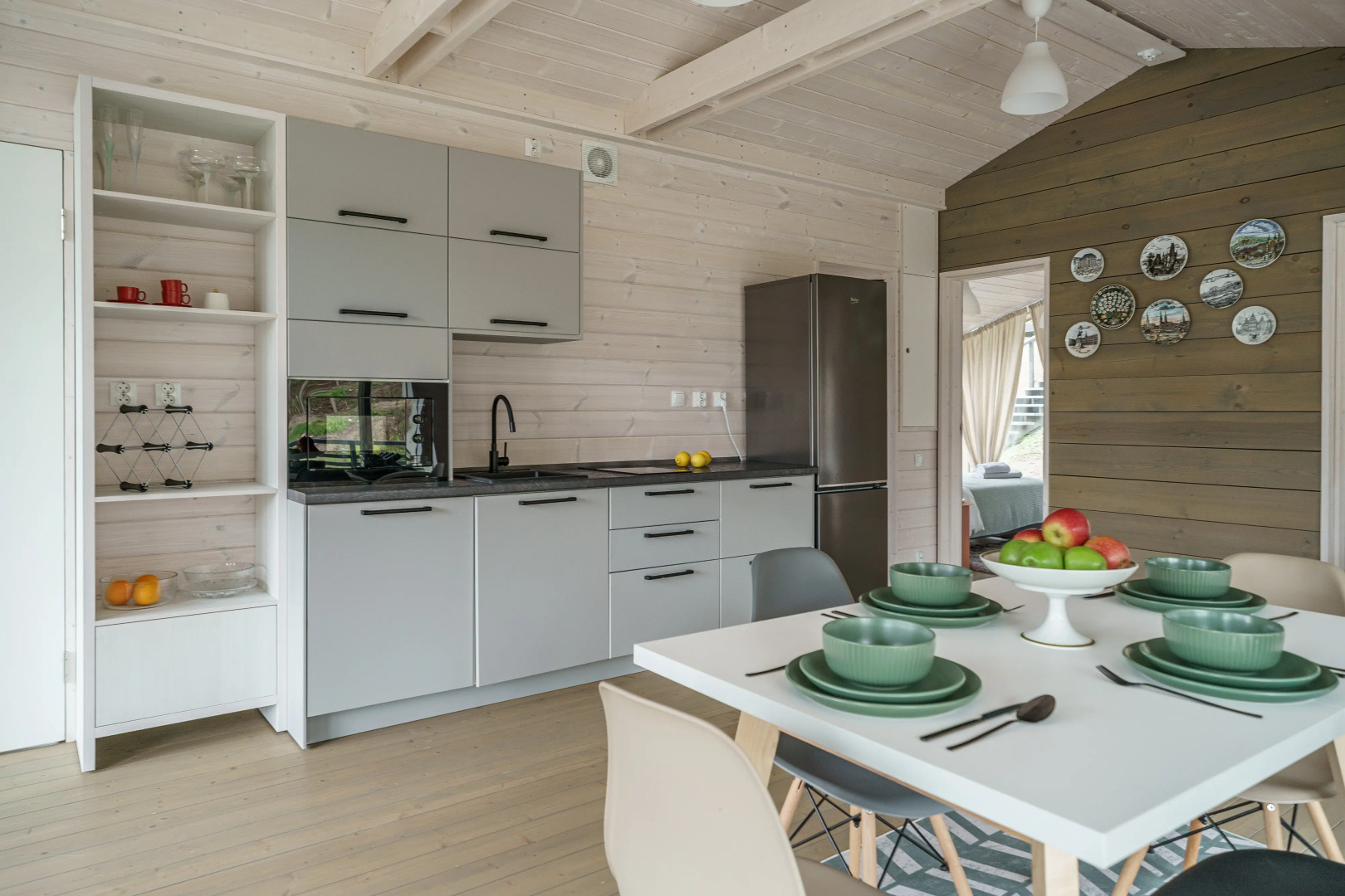 Частный дом пространства три тома у Финского залива