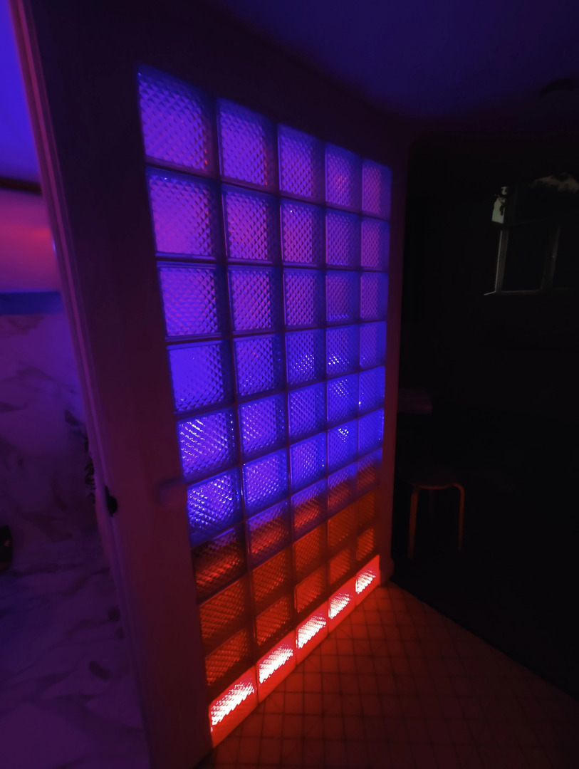 Апартаменты ZenApart с джакузи и камином