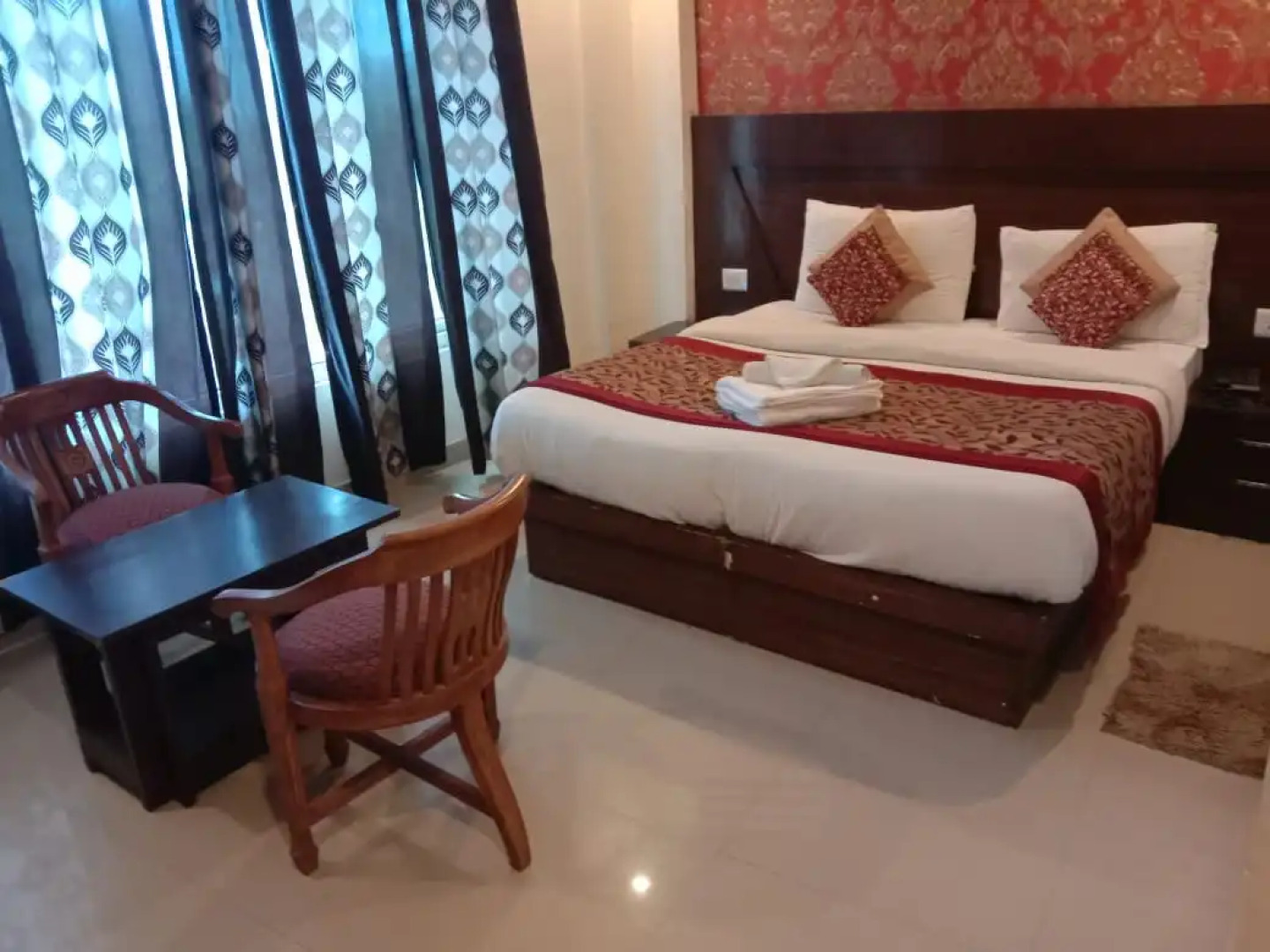 Отель Green View Palace