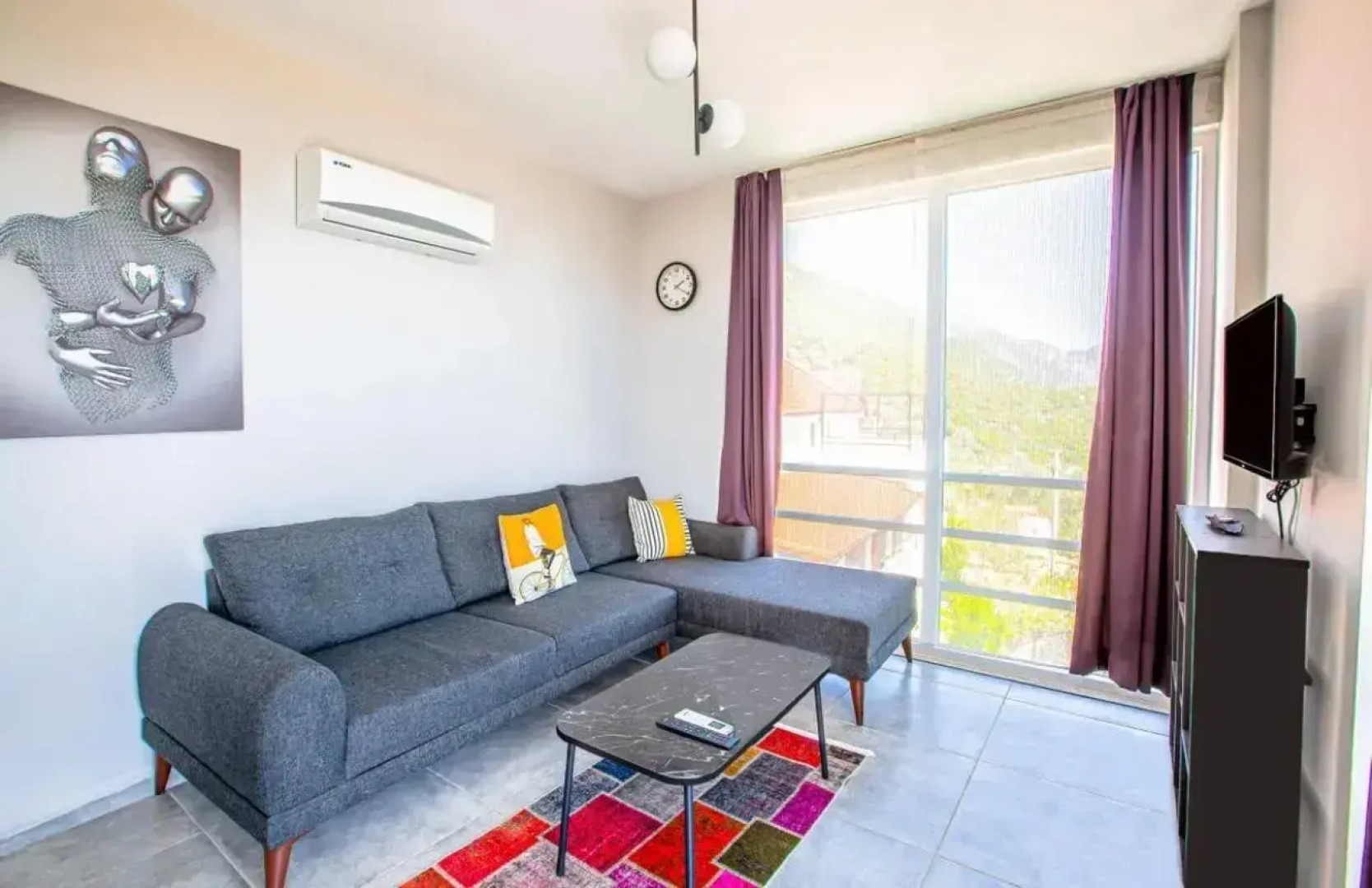 Just Dream Suites Hotel