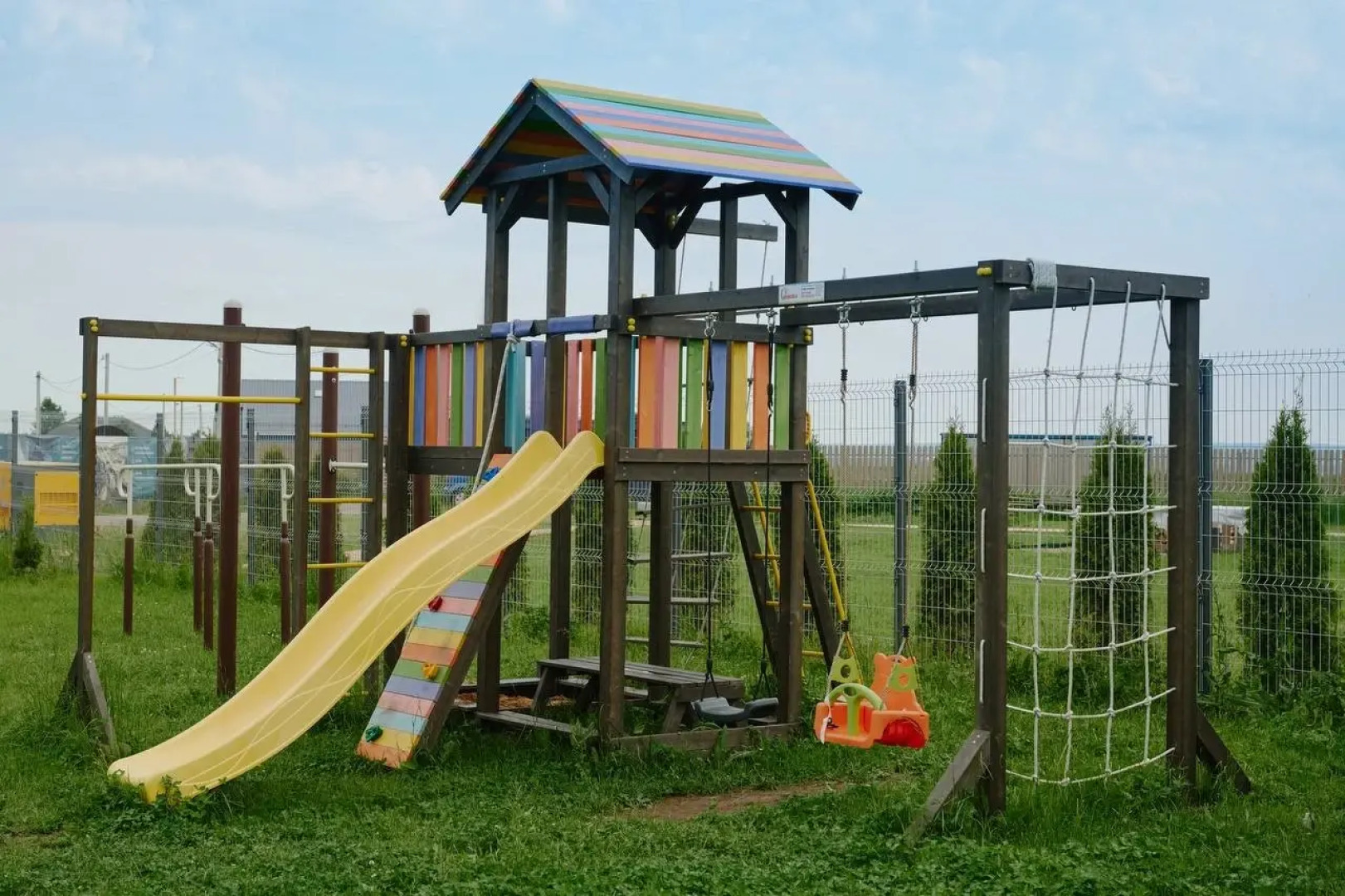 База Отдыха Загородный Клуб Озеро