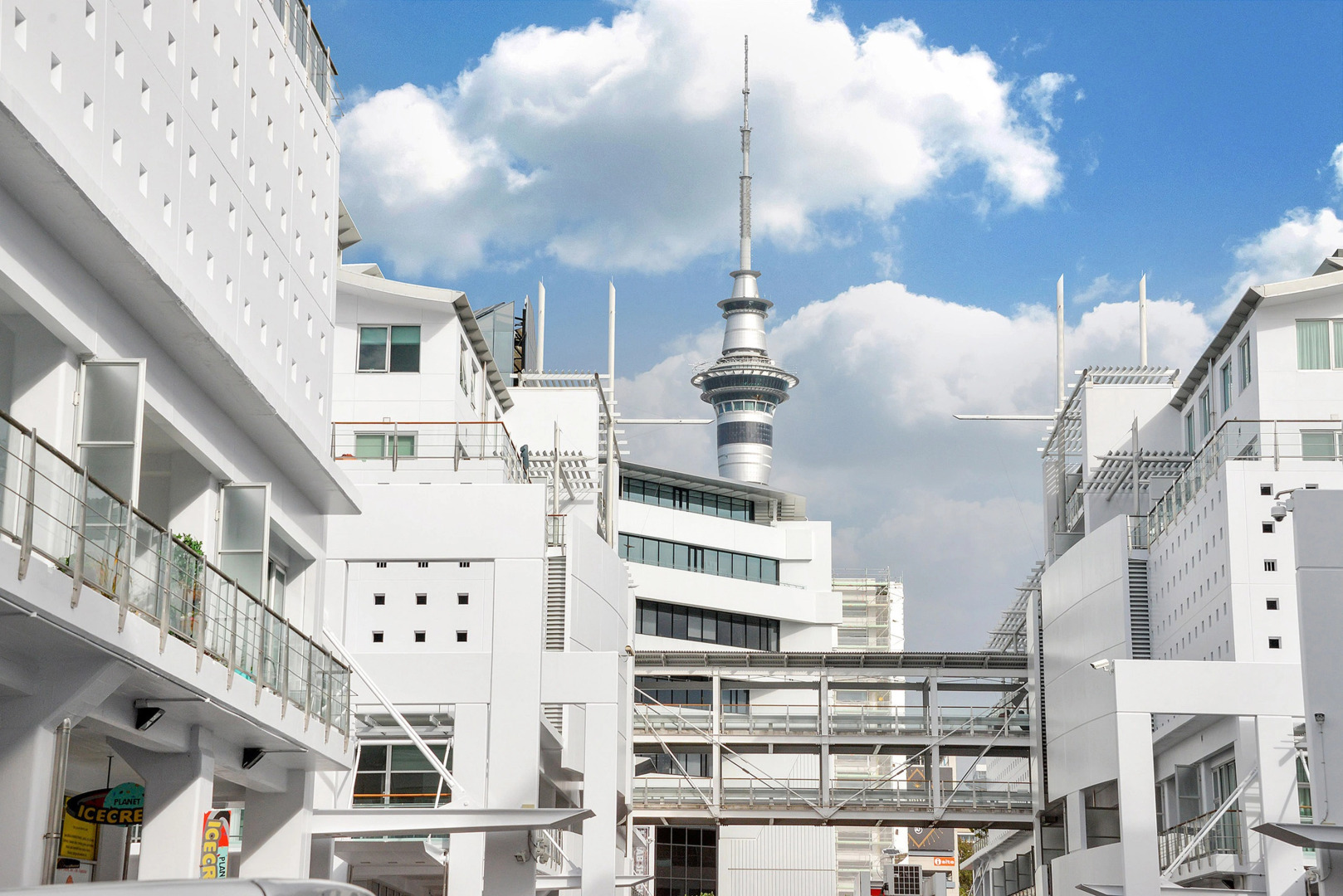 Апартаменты Waterfront Suites in the Heart of Auckland