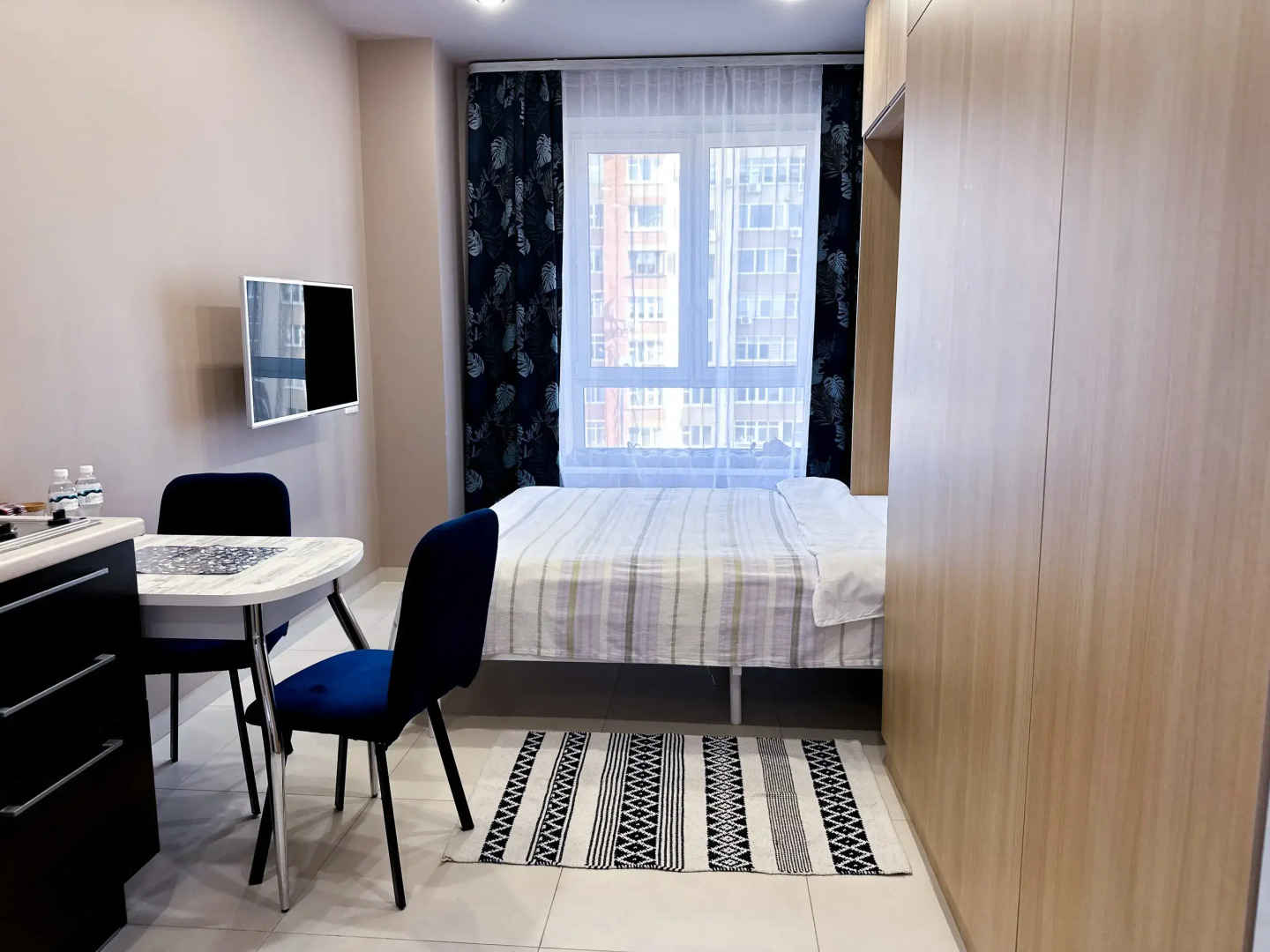 Апартаменты Тихие и Уютные с видом на город