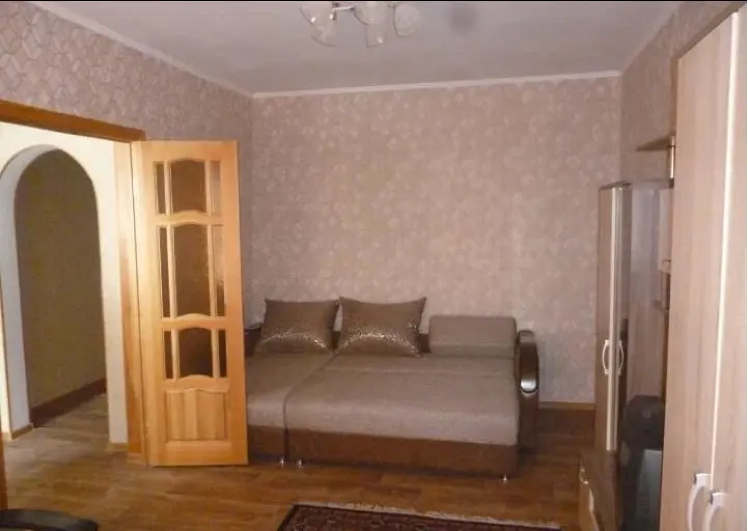 Апартаменты однокомнатные Привокзальная площадь 1