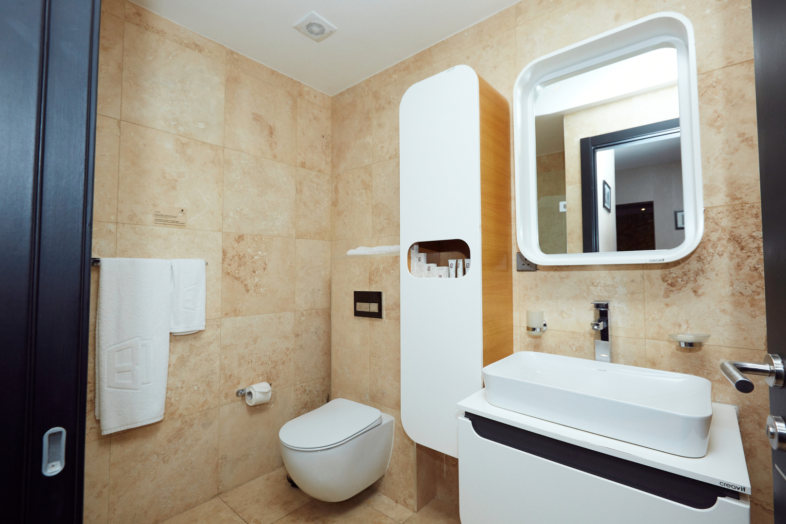 Отель Bel Air Crest Hotel & Suites