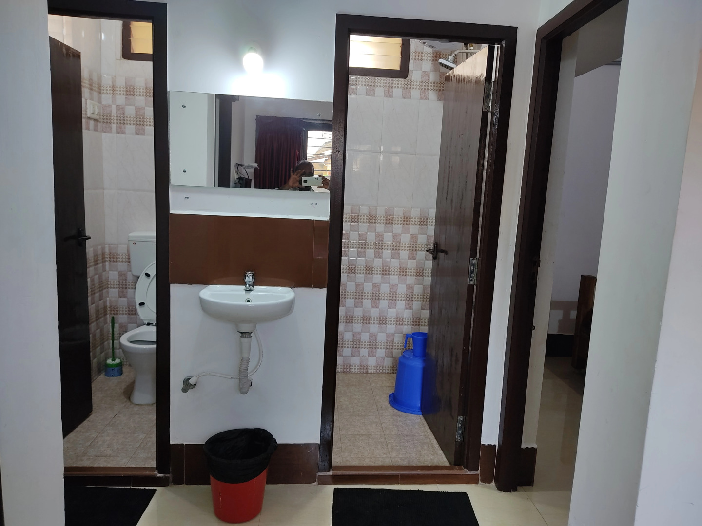 Отель Manora Residency