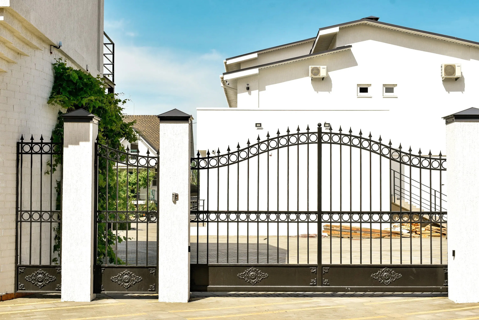 Отель Белая Ива