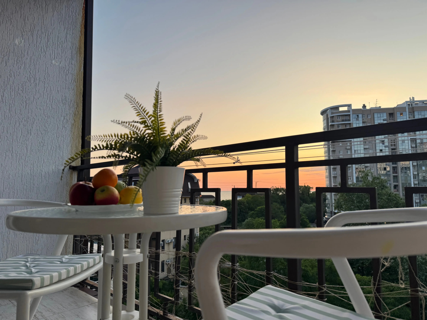 Квартира с мансардой в 100м от моря