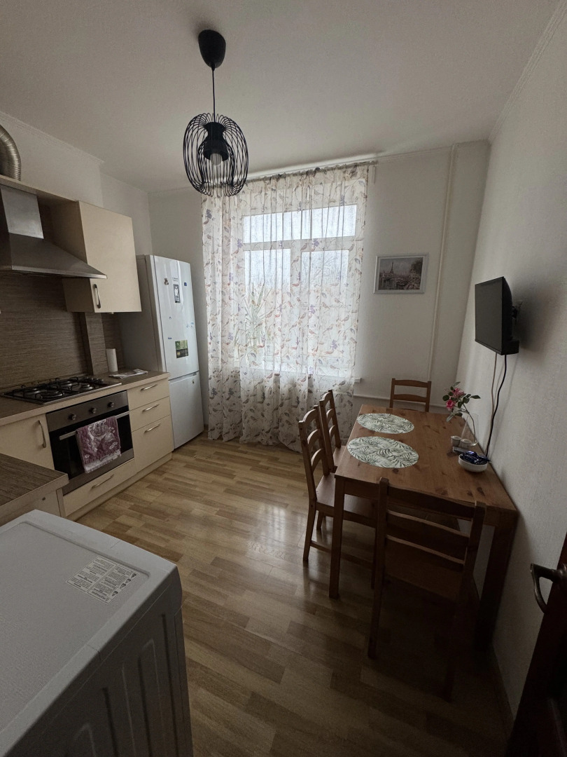 Квартира на Кадомцева