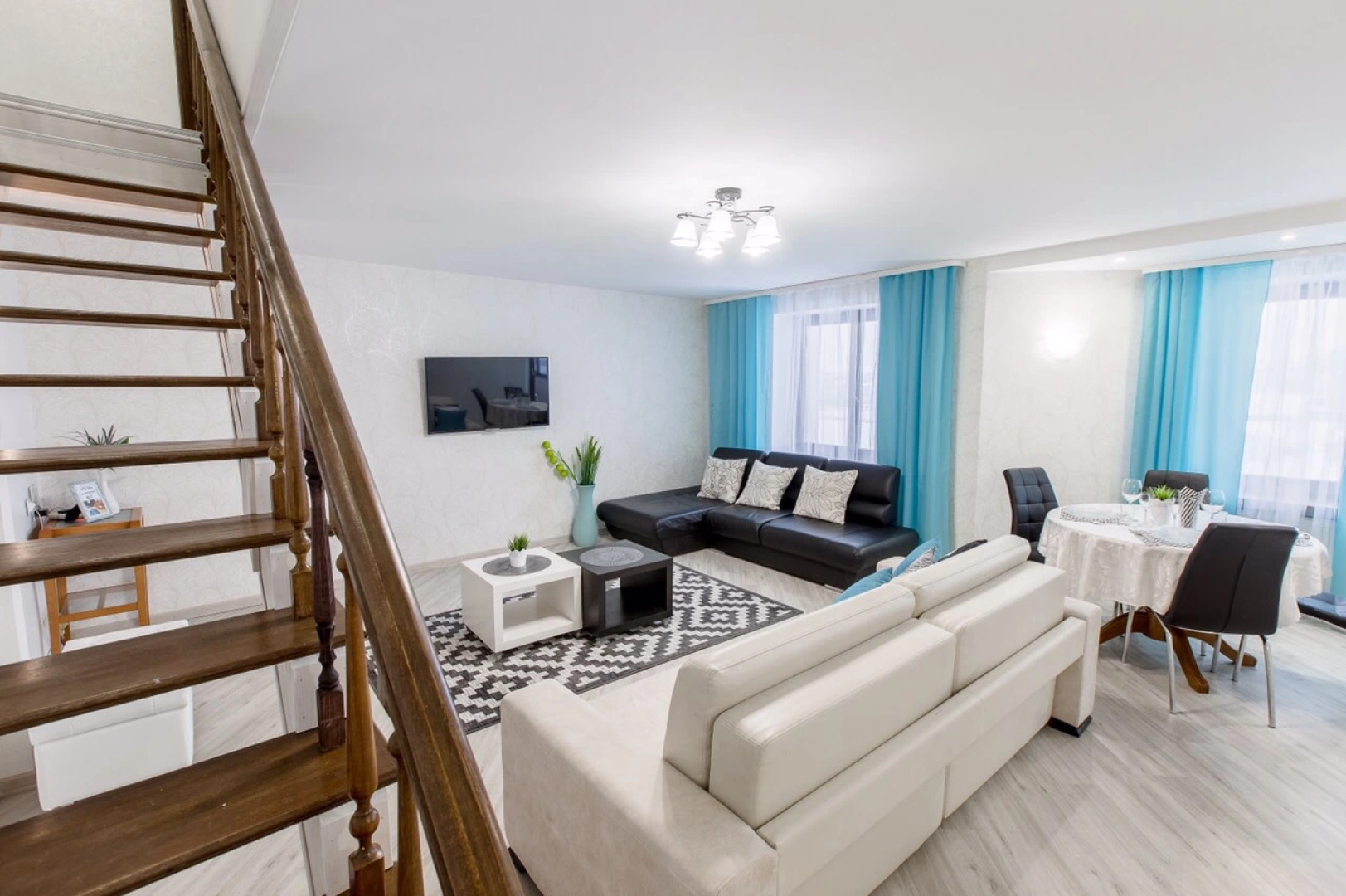 Апартаменты Четырехкомнатные с Видом на Набережную