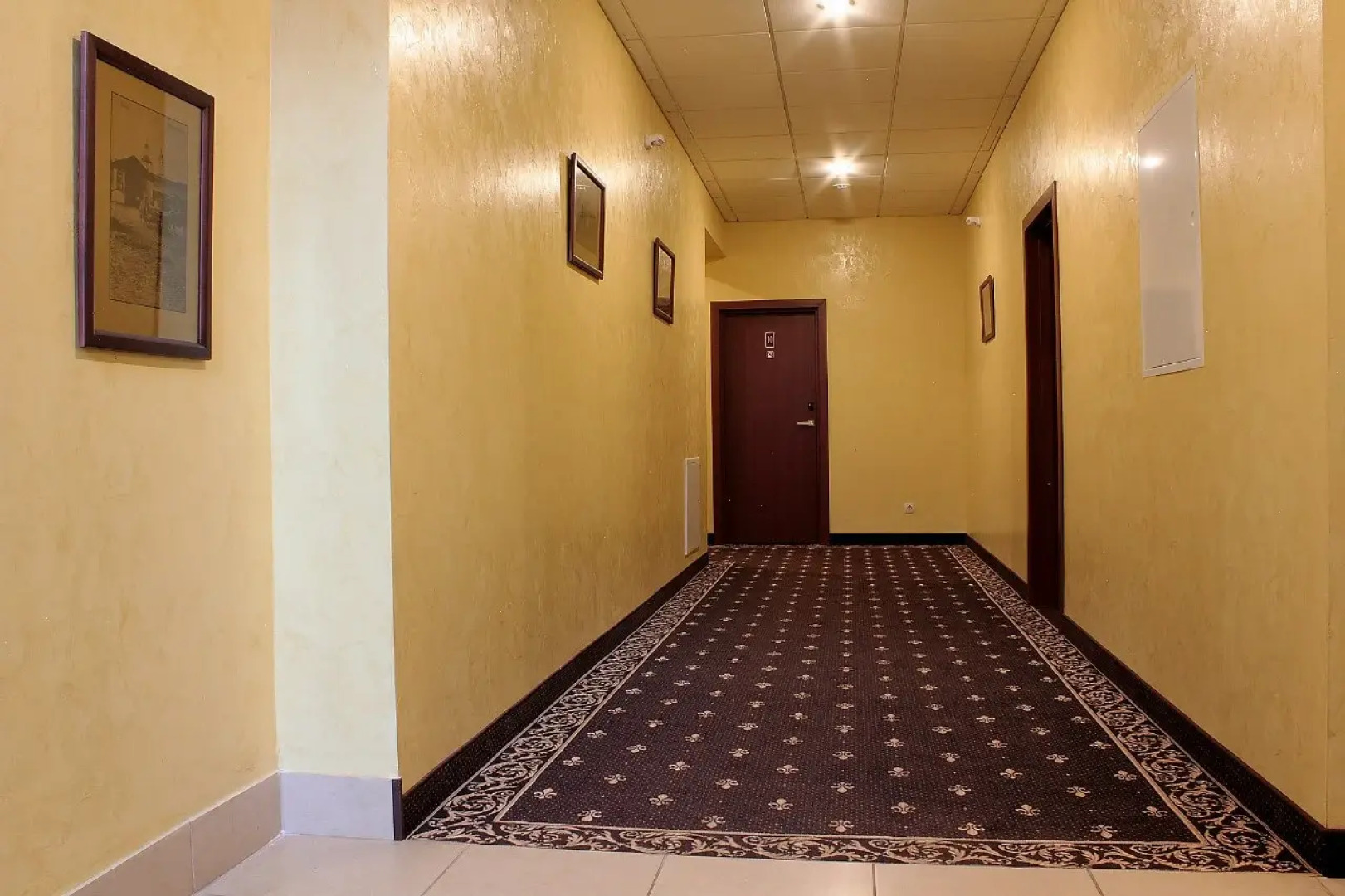 Отель Амарис