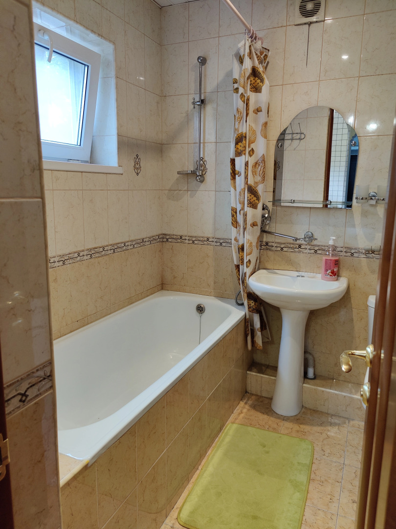 Квартира  с 2-мя Комнатами