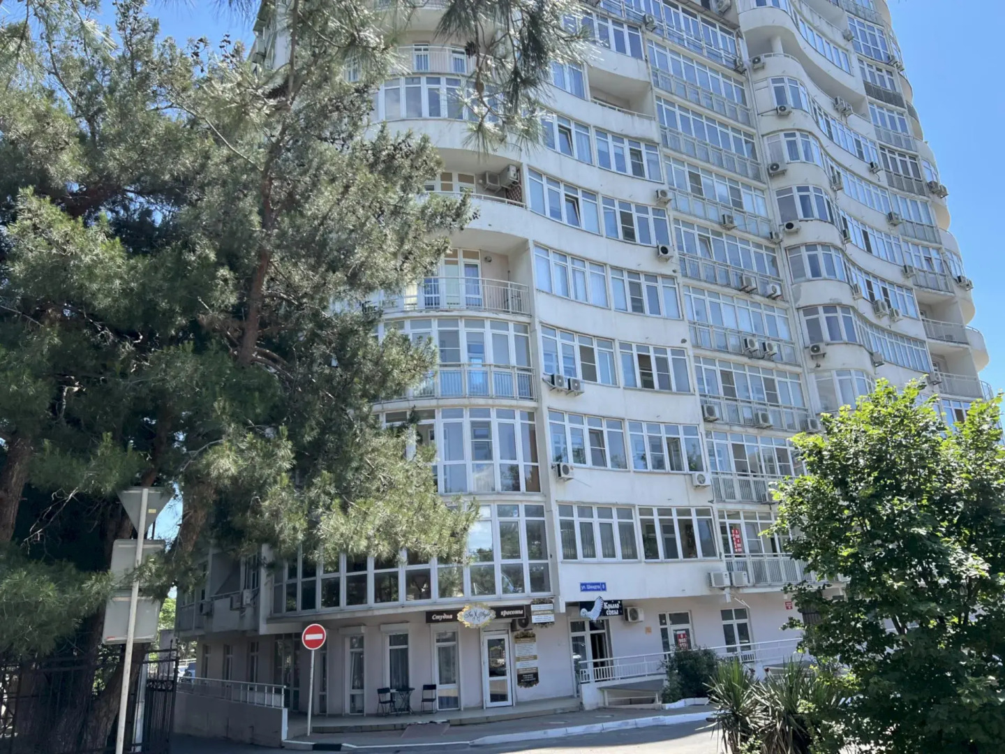 Квартира 8 Просторная 2-к в р-не Дельфинария - до моря 10 мин