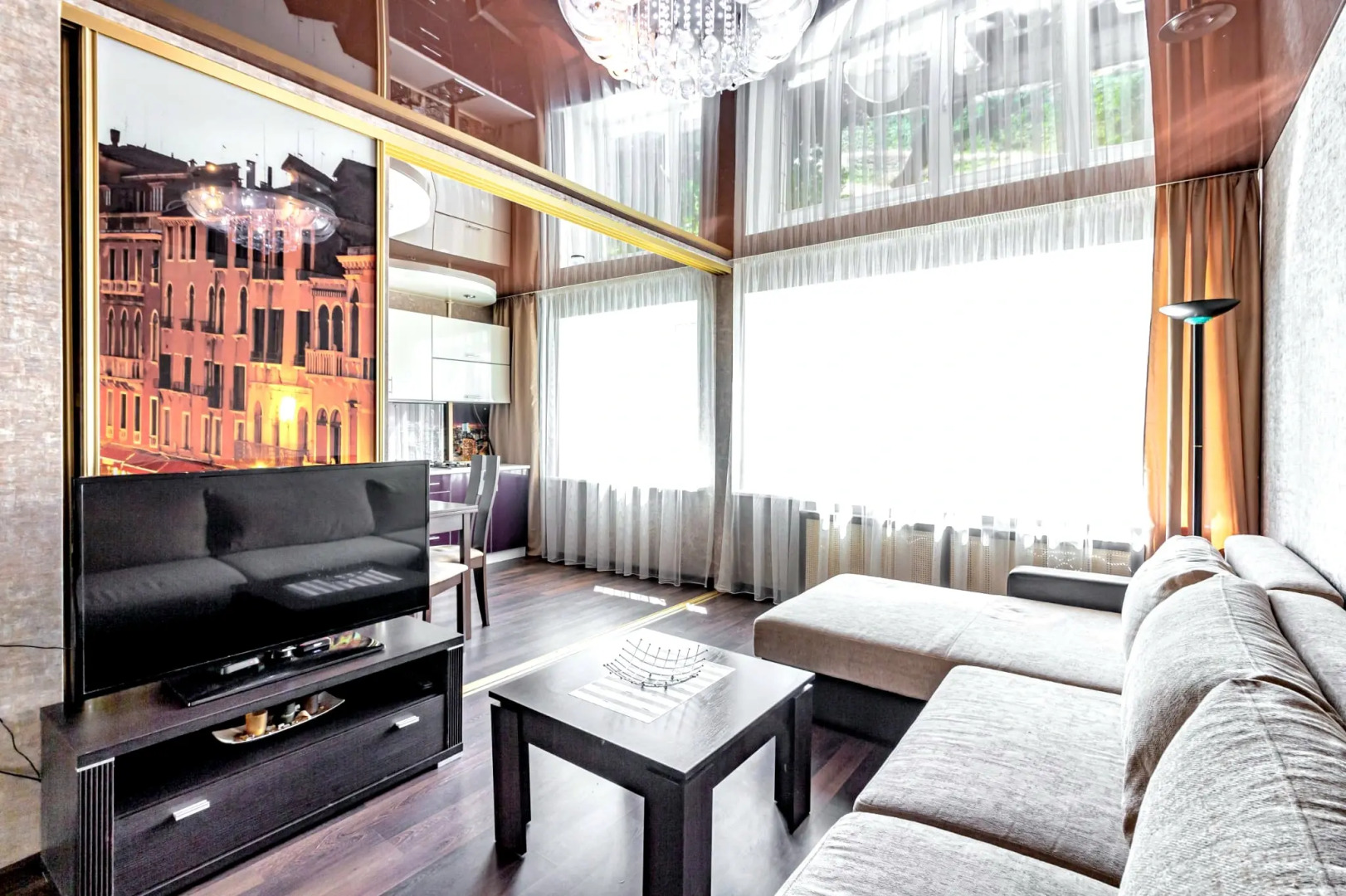 Апартаменты Miracle Flat in the Historical Part of the City