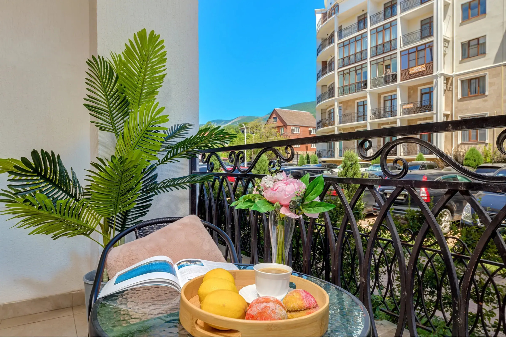 Апартаменты с балконом и видом на горы Sea Breeze & SPA