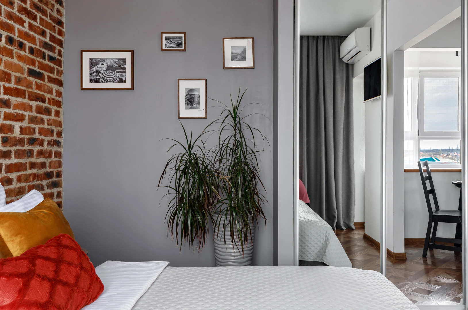 Квартира Стильный лофт на первой линии парка Галицкого