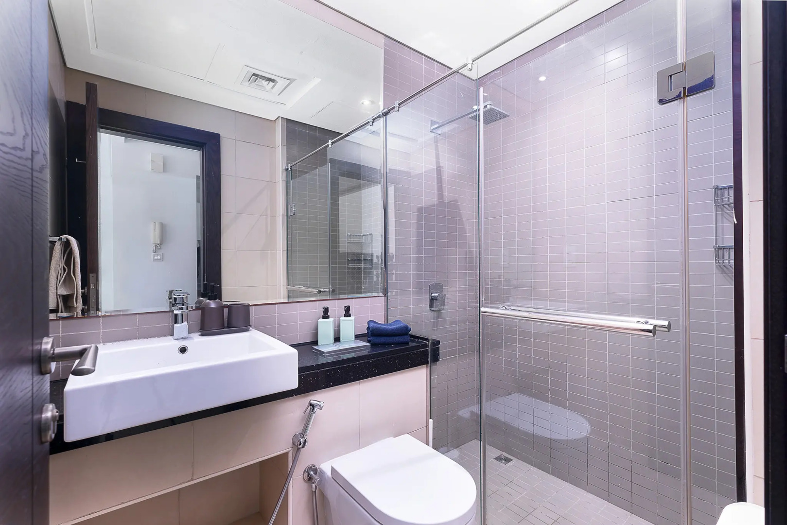 Апартаменты Welcome Home in Silverene Tower