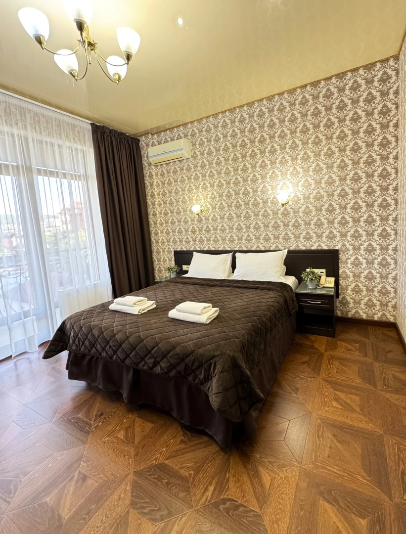 Отель Парадейсон