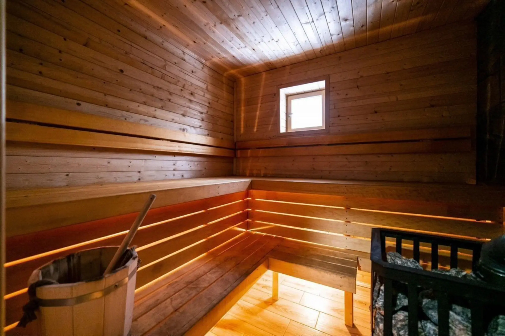 Частный дом в посёлке Запорожском Приозерского района