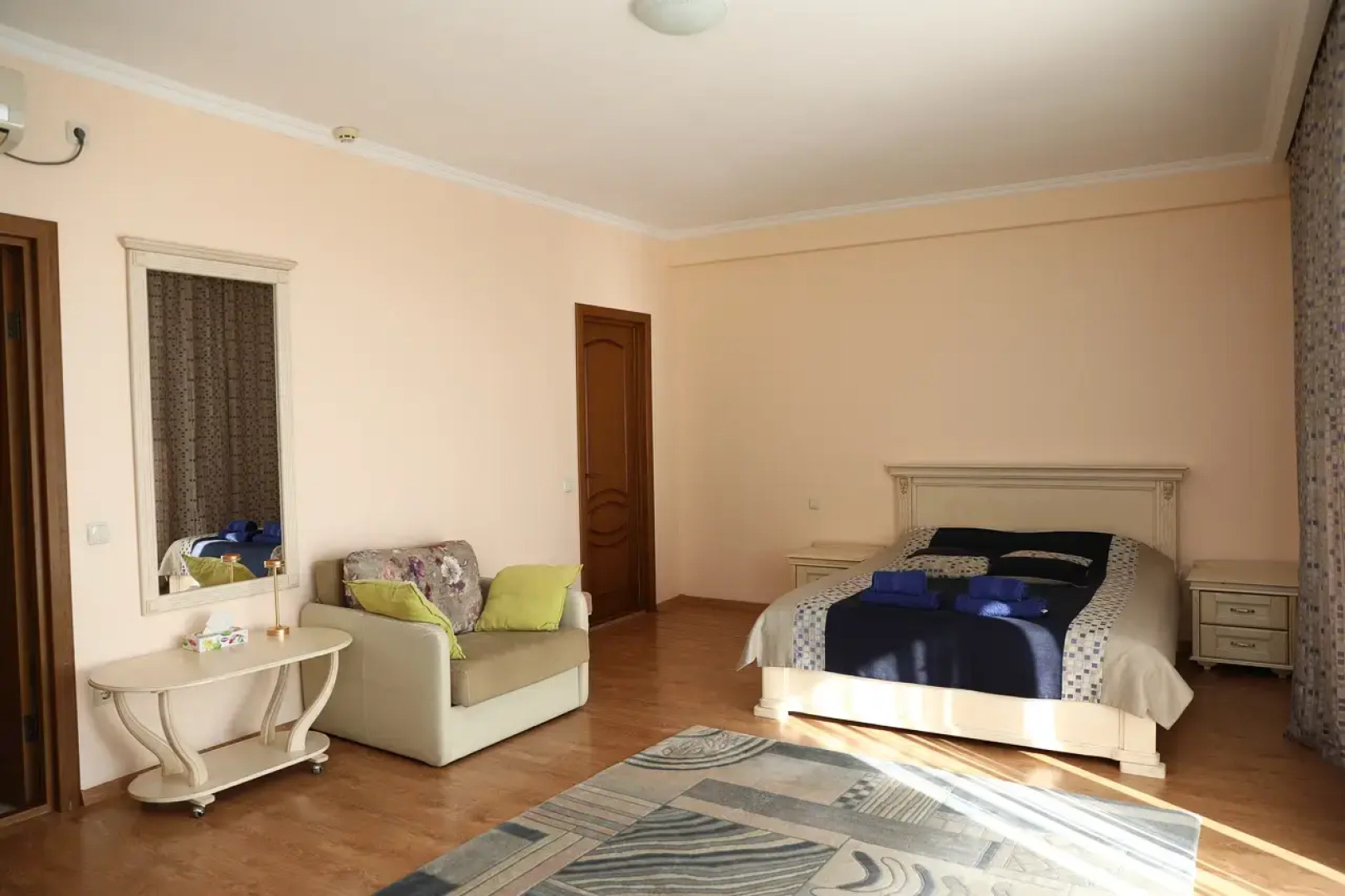 Апартаменты Дельфин 1