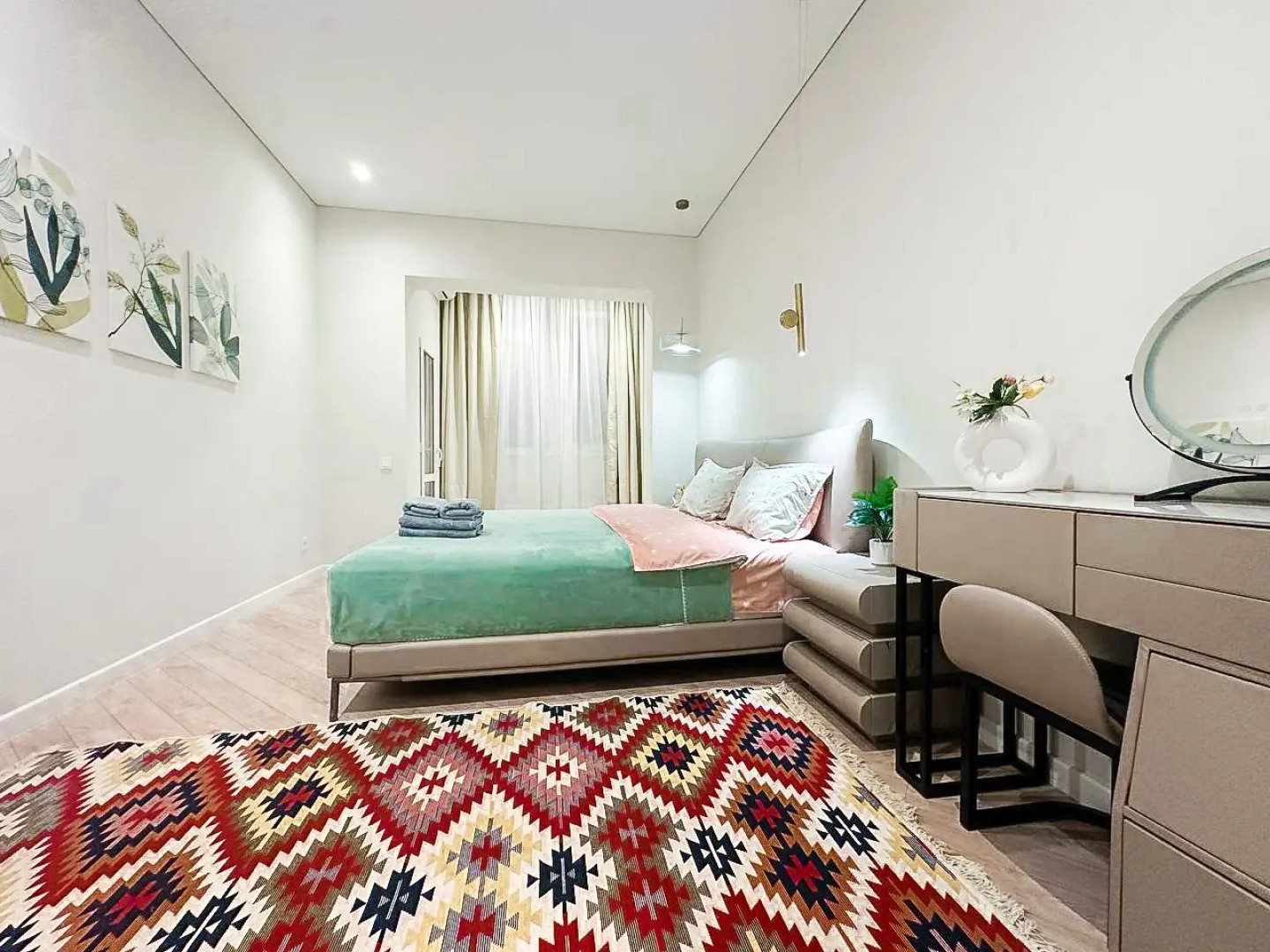 Квартира Лучшие Апартаменты Алматы Напротив ТРЦ Мега Алматы 100