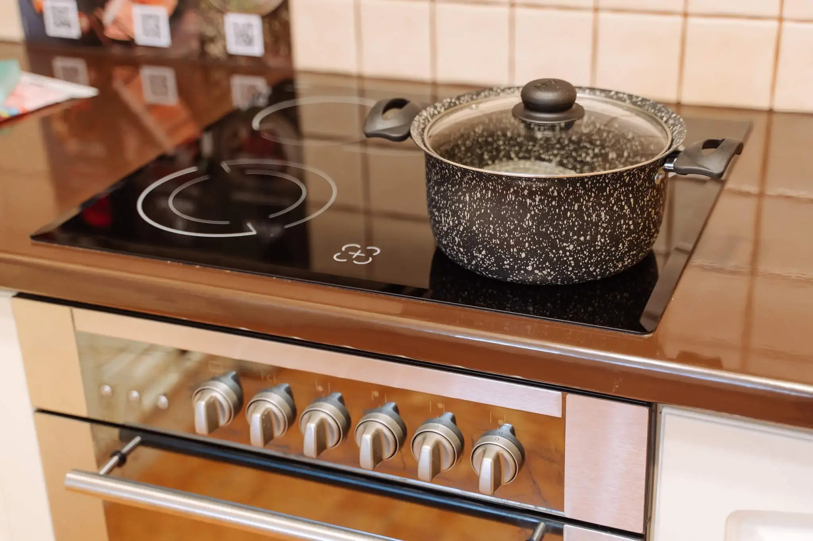 Апартаменты 9 ночей на Чкалова 48