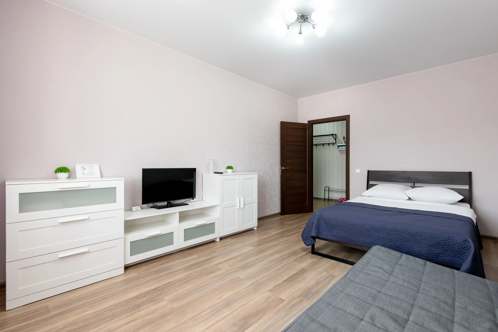 Квартира Двухкомнатная Арцыбушевская 45