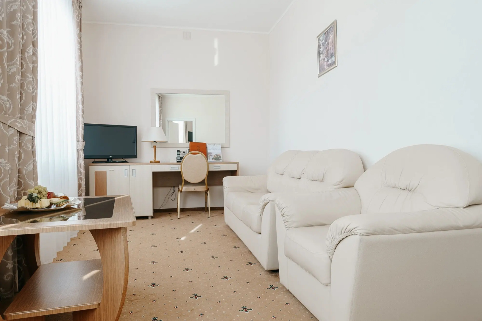 Отель Чарушин