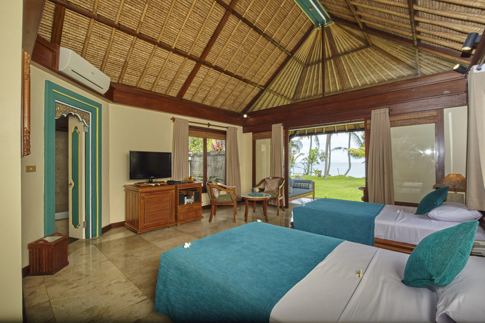 Hotel Puri Bagus Lovina