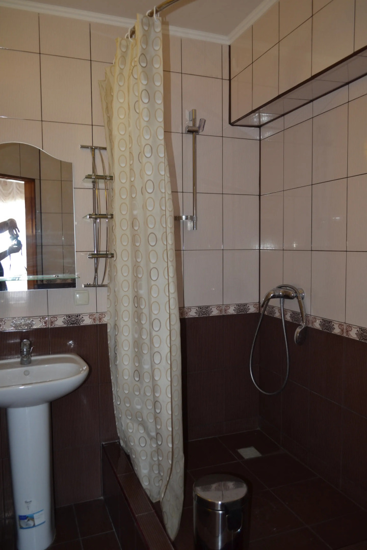 Longvina Guest House