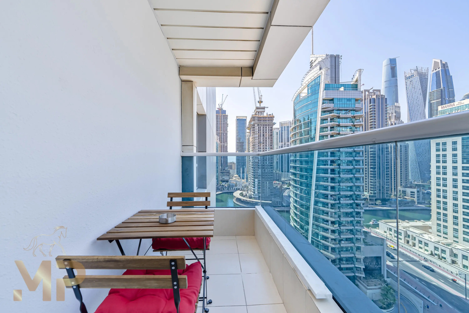 Апартаменты Marco Polo - Enjoy Marina views from a cozy 1BR in Dubai Marina
