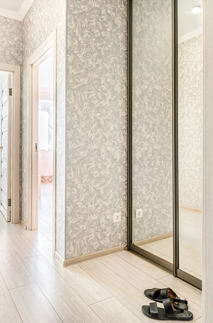 Апартаменты на 17 этаже в светлых тонах с видом на ЖК Тургенев , ФМР, Smart TV, комфорт и стиль by Depart Apart