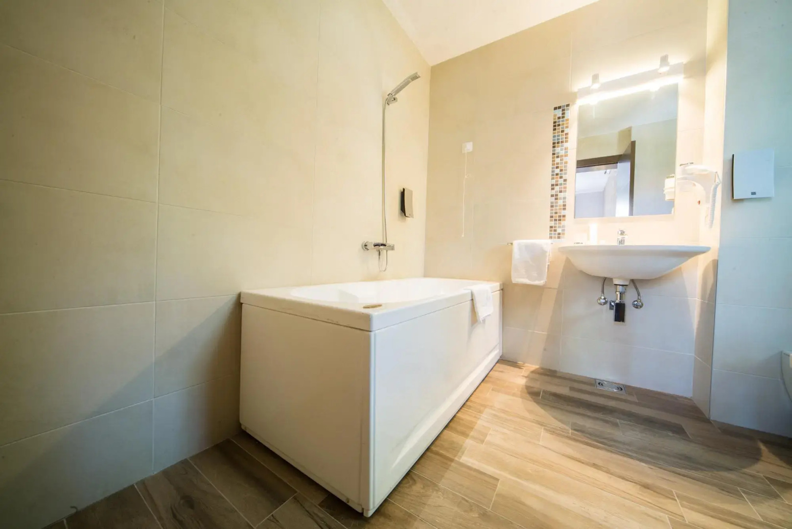 Отель Mint Garni