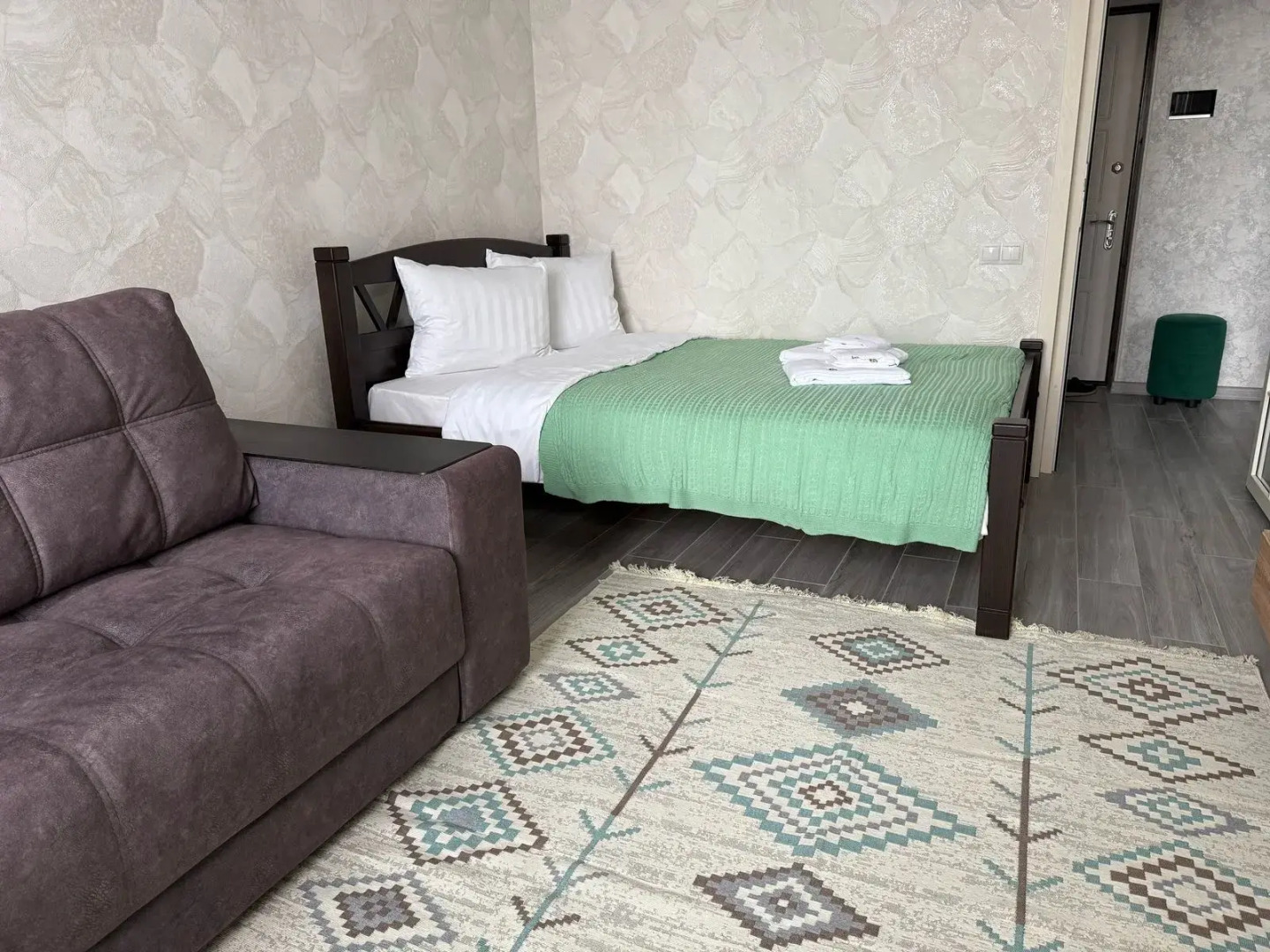 Квартира Светлая квартира с балконом в новостройке