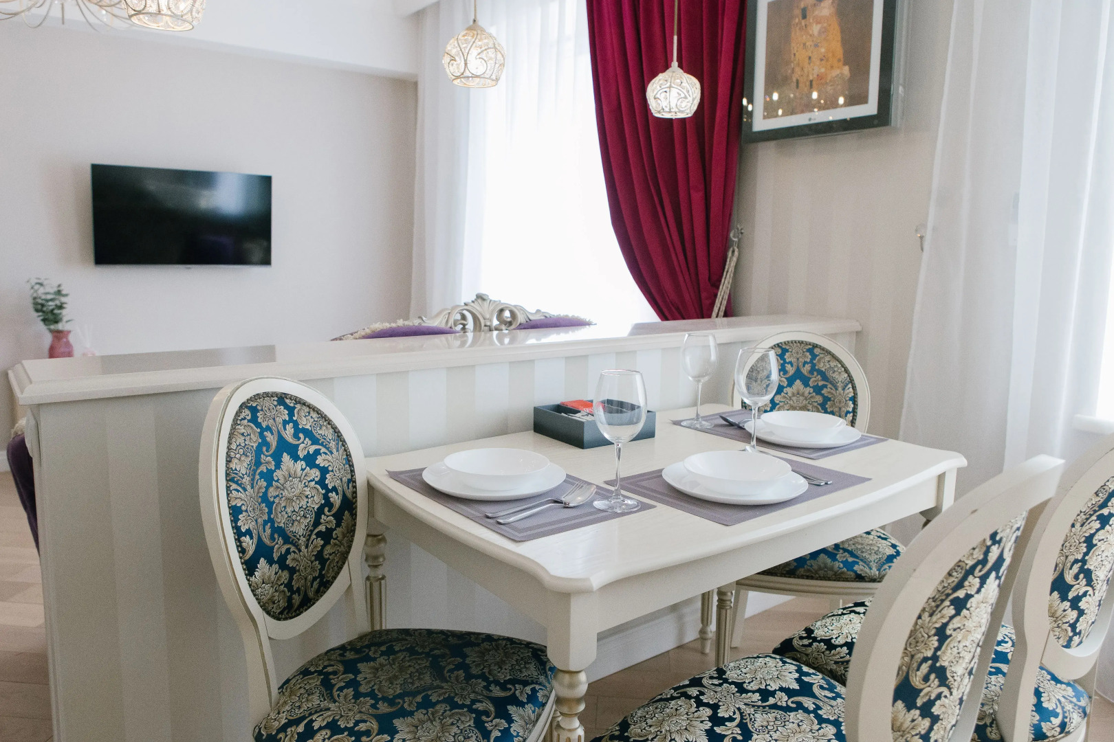 Квартира Большая трехкомнатная квартира с видом на Храм