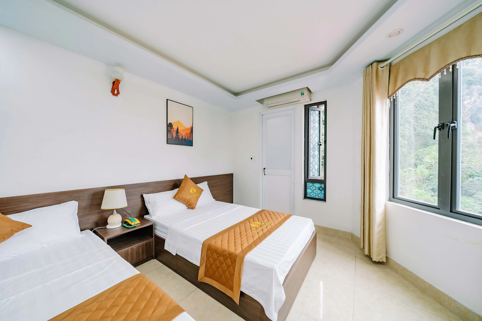 Отель Phuong Dong