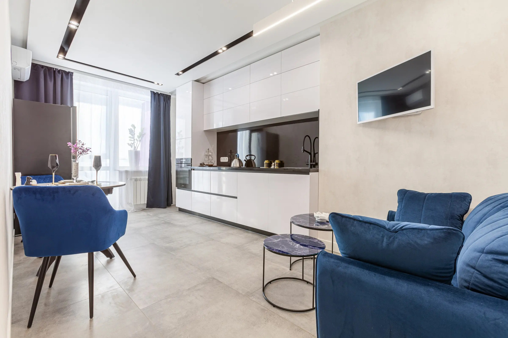 Апартаменты Дизайнерские Апарименты с видом на настоящую Космическую Ракету Союз в Центре Самары