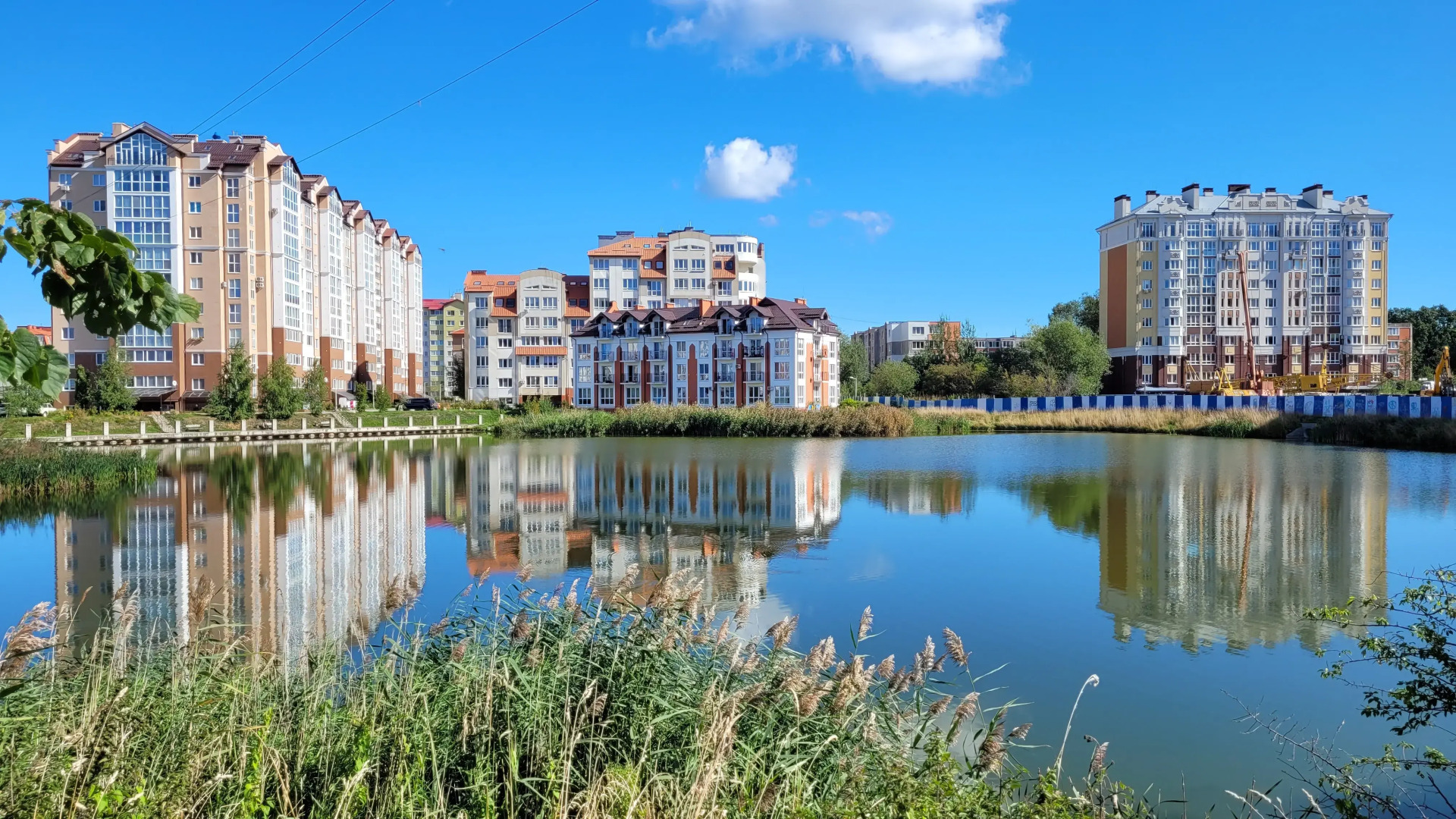 Квартира с видом на озеро