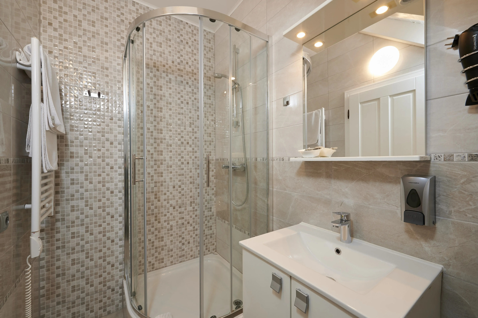 Palace Central Square